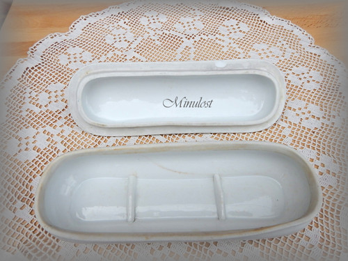 Porcelánová dózička — foto 4