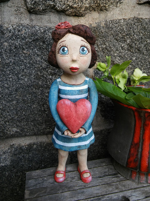 Dívka se srdíčkem — foto 5