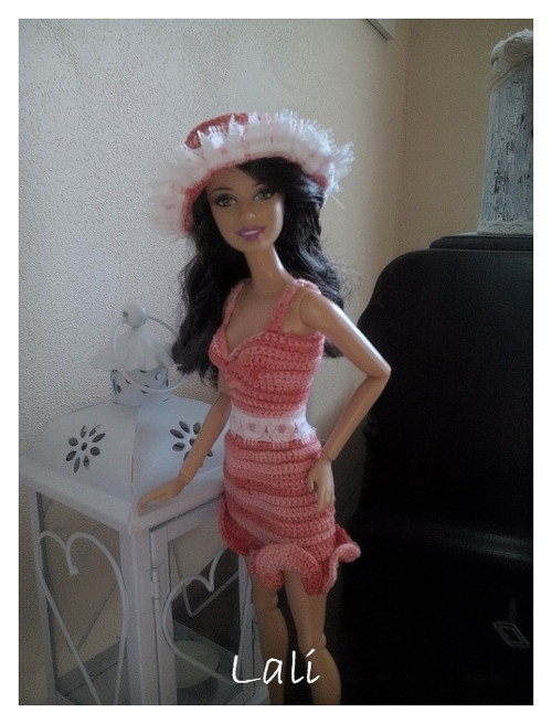 Háčkované šatičky pro panenku Barbie 2. — foto 3