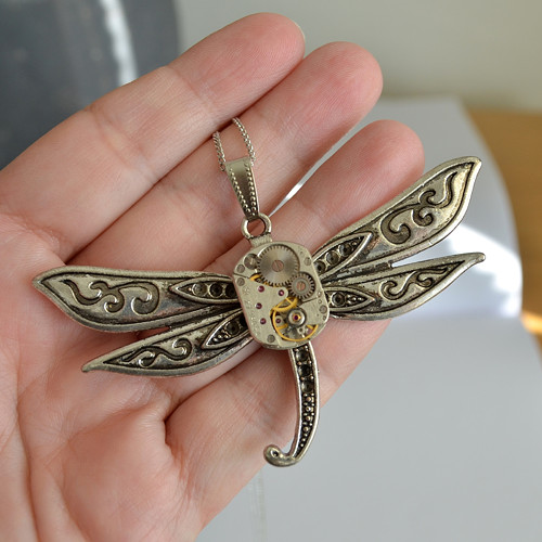Steampunkový Náhrdelník Vážka — foto 4
