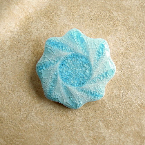 Azurová porcelánová brož a náušnice — foto 3