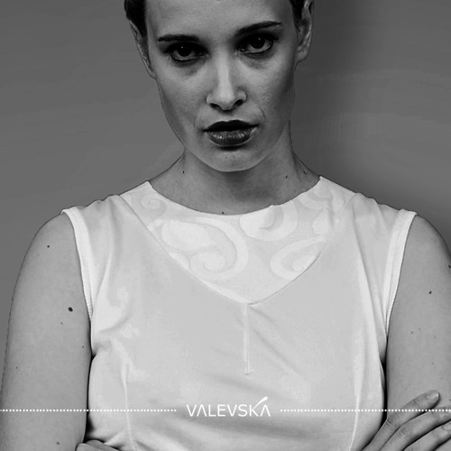 White Is New White, šaty 38 — foto 2