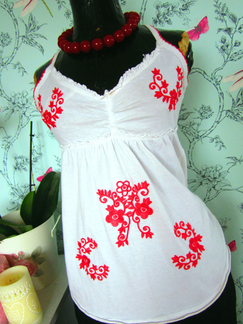 Top folklórek vyšívaný — foto 2