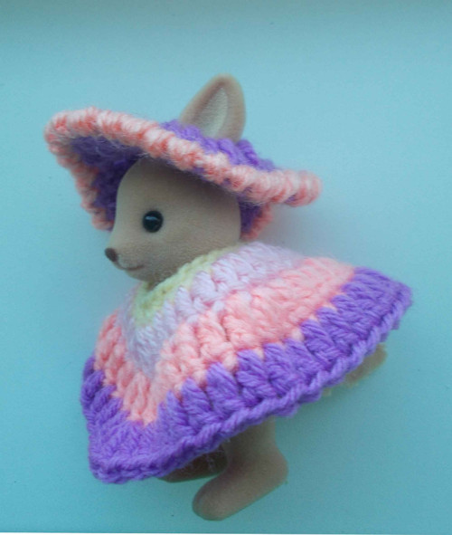 Sylvanian - pončo a klobouček — foto 2