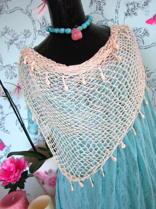Šatéček háčkovaný shabby — foto 3