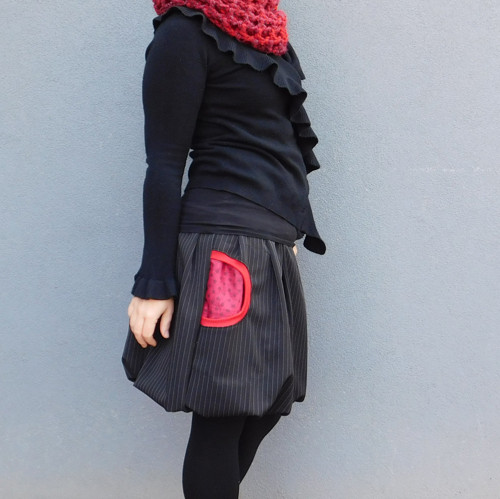 Sukně AEROPOCKETS - Dotted Red — foto 4