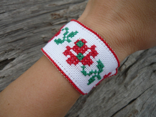 FOLK náramek vyšívaný — foto 2