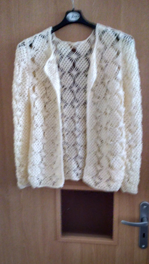 Háčkovaný svetr — foto 2