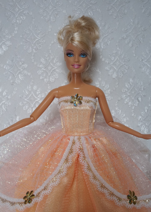 Šaty pro princeznu Barbie — foto 2
