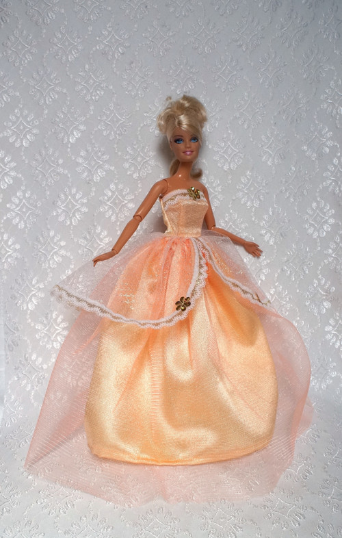 Šaty pro princeznu Barbie — foto 5