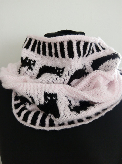 Nákrčník Black cats — foto 2