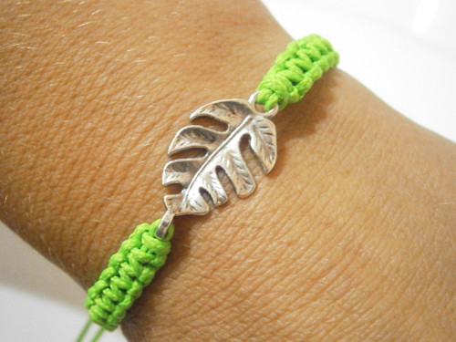 Neonový zelený náramek s listem (macramé) - Unisex — foto 5