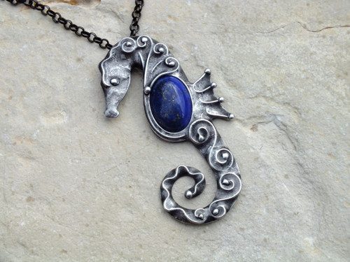 Mořský koník - lapis lazuli — foto 2