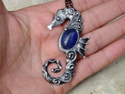 Mořský koník - lapis lazuli — foto 5