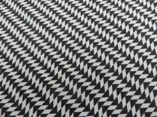 Geometrie chey černo-bílá — foto 3