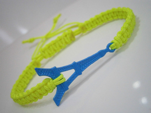 "Eiffelovka" - neonový náramek (Unisex) - macramé — foto 3