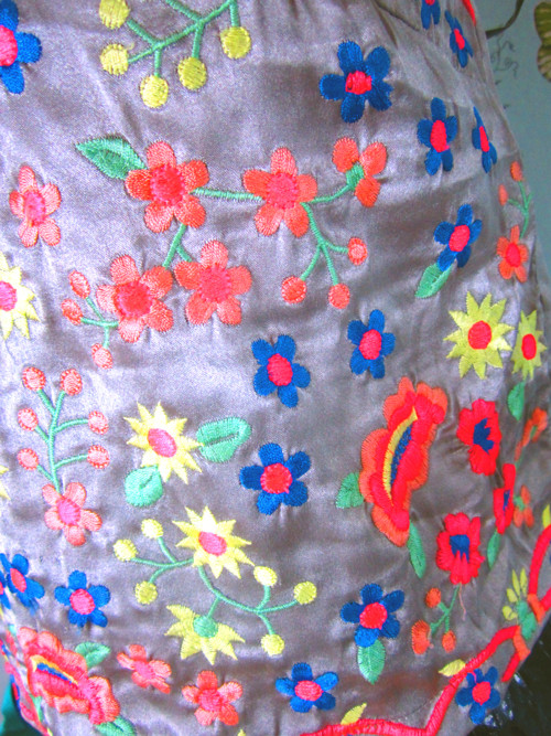 Crop top na notéčku folklórní — foto 2