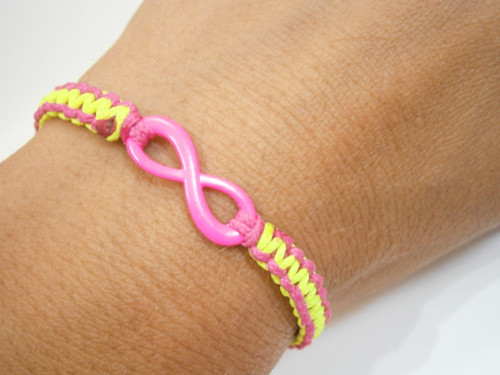 "Infinity" neonový dvoubarevný náramek (macramé) — foto 4