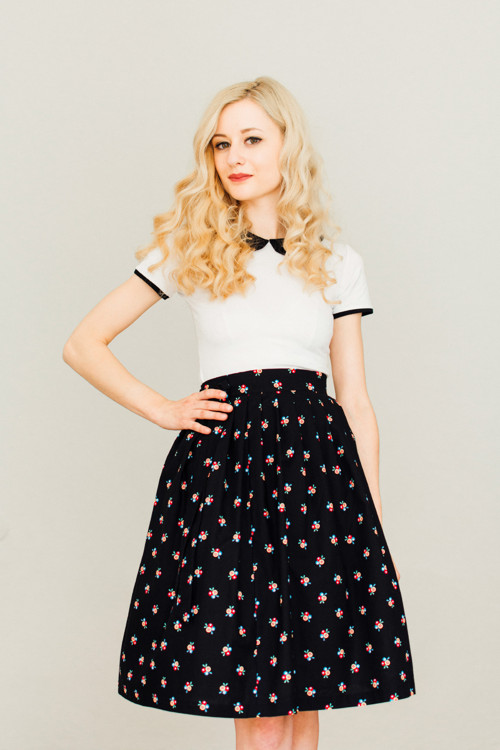 Zavinovací sukně Folk Berries — foto 2
