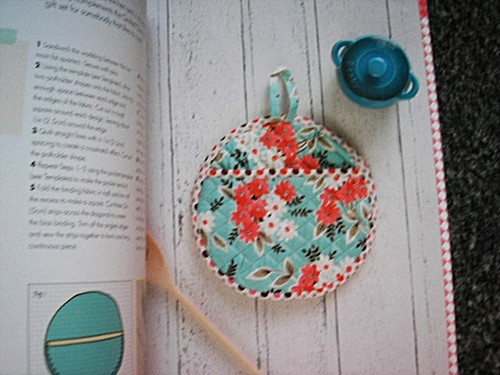 Kniha 50 Fat Quarter Makes — foto 2