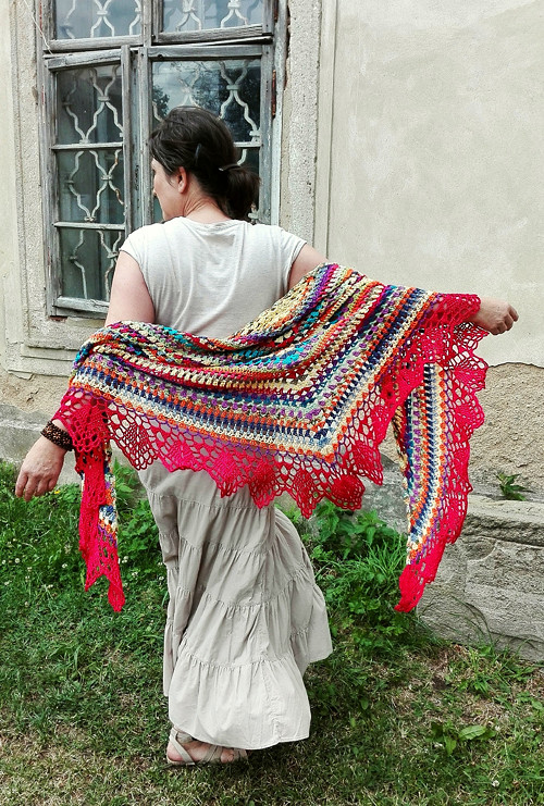 Háčkovaný kaleidoskop - ve víru vášní — foto 3