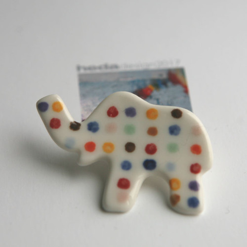 Radostné slůně (porcelánová brož) — foto 2
