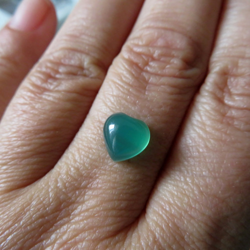 Zelený Chalcedon, barvený, srdíčko 8x8mm — foto 2