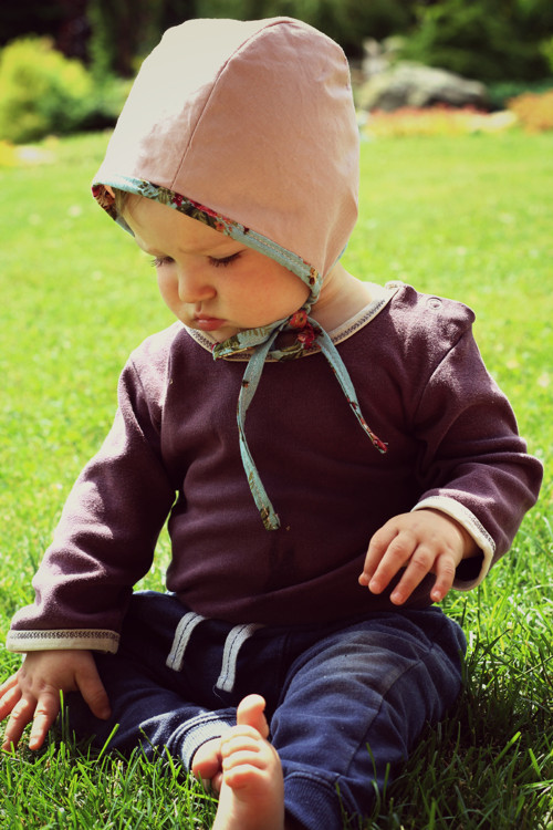 Dětský čepec/Bonnet — foto 2