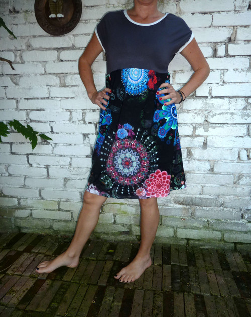 Ommys oversize šaty/top — foto 2