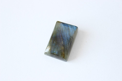 Labradorit bez průvleku (kabošon) 15x23 mm — foto 2
