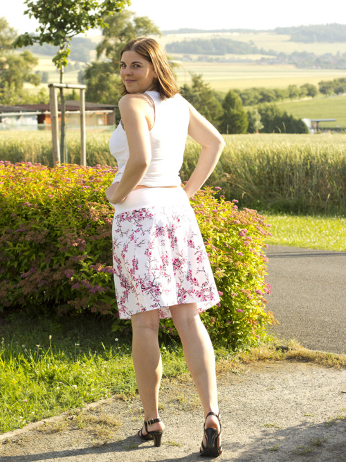Sukně větvičky sakury — foto 2
