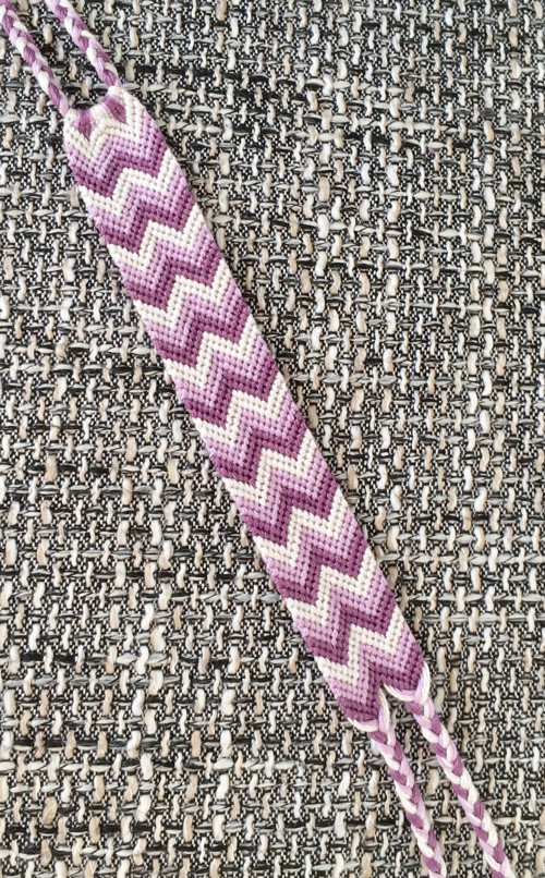 Fialkový ombré chevron — foto 2