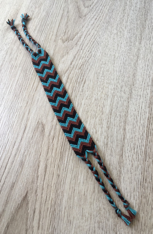Zemitý chevron — foto 2