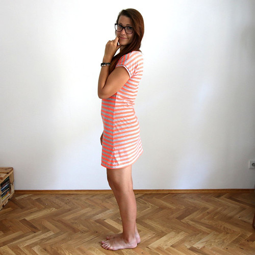 Neonové pruhované šatičky :) M — foto 4