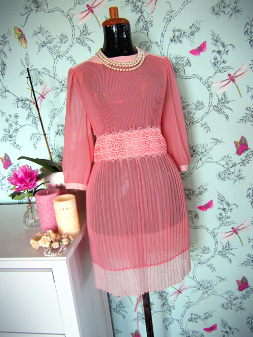 Šaty powder pink&plisé — foto 2