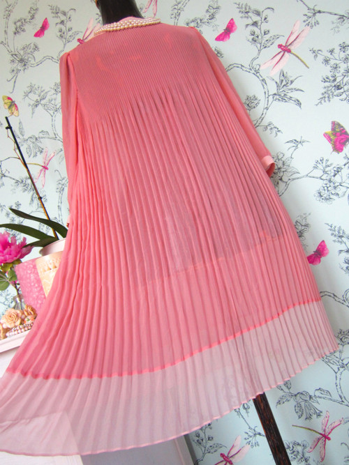 Šaty powder pink&plisé — foto 4