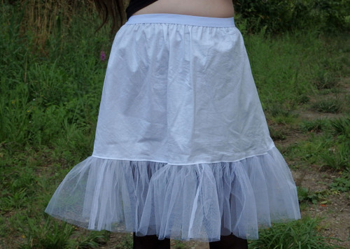 Spodnička krátká bílá — foto 2