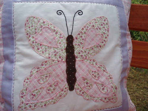 Polštářek s motýlem — foto 2
