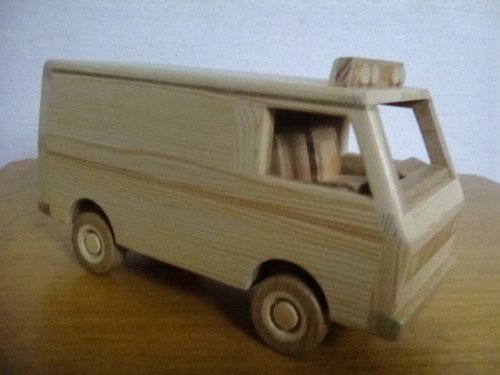 Dřevěné auto — foto 2