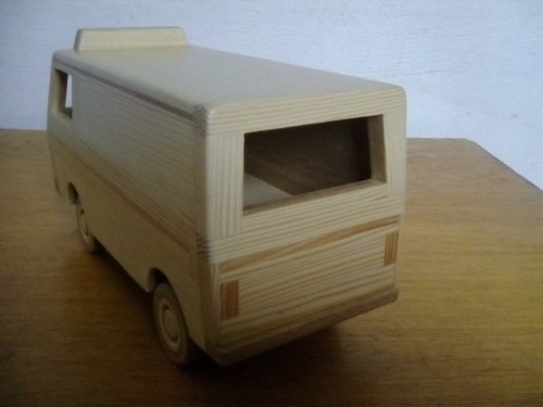 Dřevěné auto — foto 4
