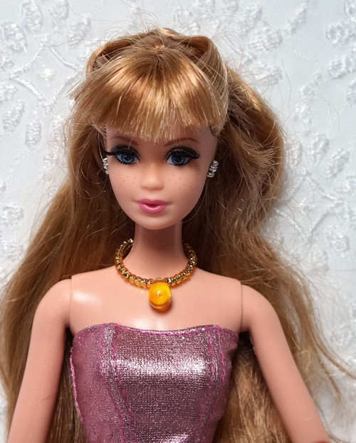 Náhrdelník pro Barbie s kapkou — foto 2