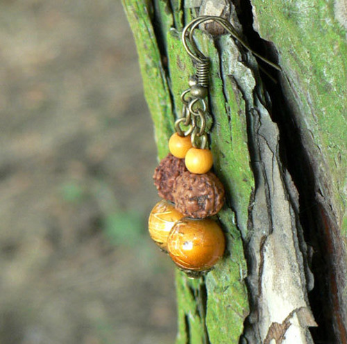 Bobule (náušnice s rudrakšou) — foto 2