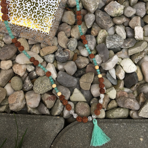 Náhrdelník s rudrakshou — foto 3