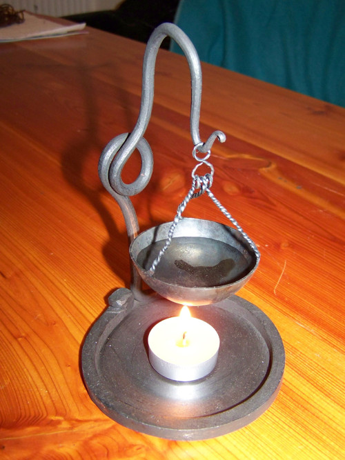 Kovaná aromalampa — foto 3