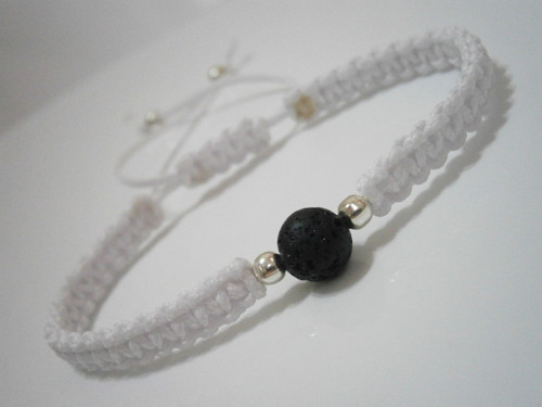 Bílý náramek s Lávou (macramé) - Unisex — foto 2