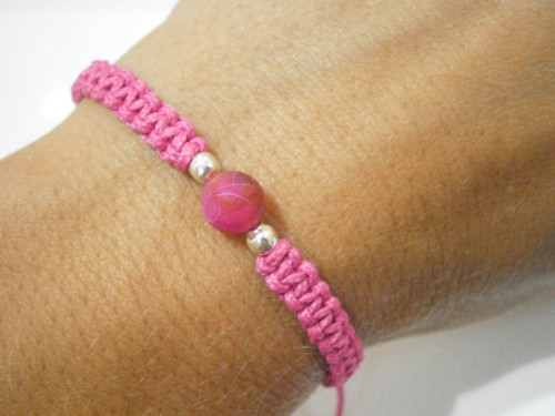 Růžový náramek s Achátem (macramé) — foto 5