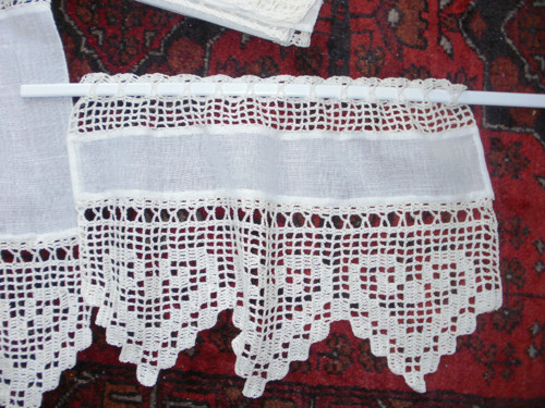 Soupravička záclonek. — foto 3
