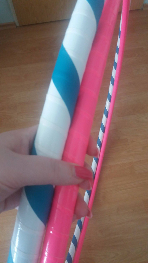Obruč na hooping bílo-zelenomodrá 100 cm SLEVA! — foto 2