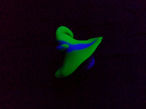 UV svítící přívěsek — foto 2