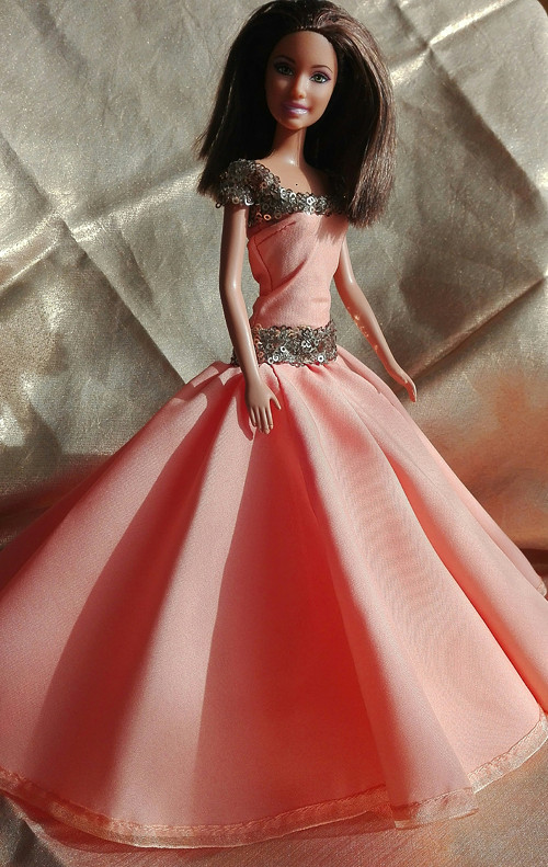 Šaty pro Barbie — foto 4